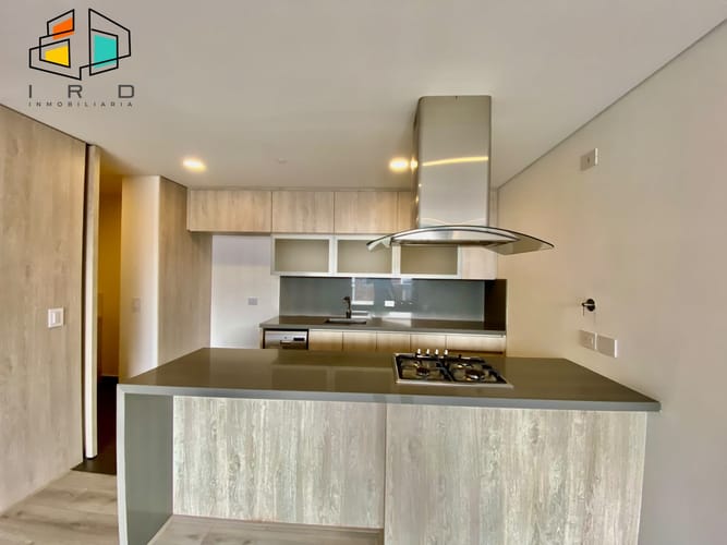 Apartamento de 2 alcobas en arriendo en El Poblado, Medellín, 81 m² · foto 5 de 22