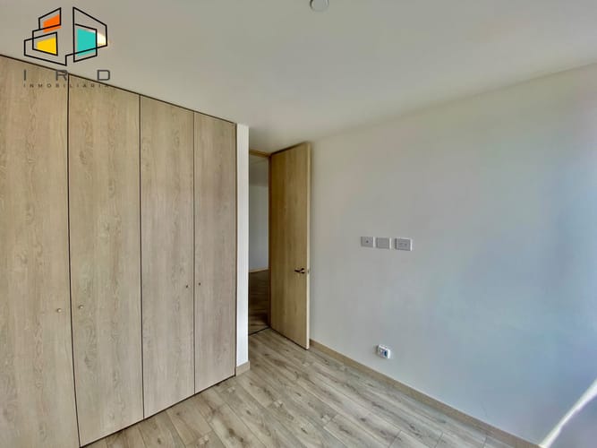Apartamento de 2 alcobas en arriendo en El Poblado, Medellín, 81 m² · foto 13 de 22