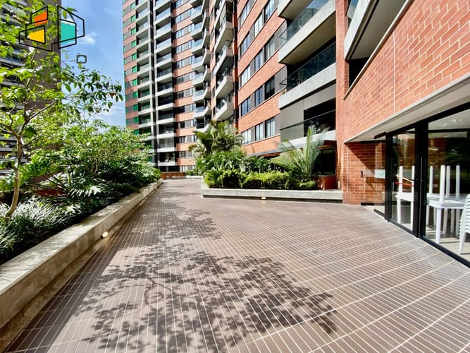 Apartamento de 2 alcobas en arriendo en El Poblado, Medellín, 81 m² · foto 21 de 22