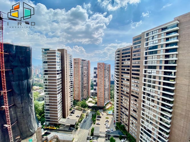 Apartamento de 2 alcobas en arriendo en El Poblado, Medellín, 81 m² · foto 3 de 22