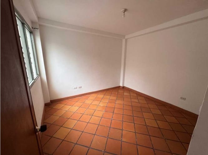 Apartamento de 2 alcobas en arriendo en Fundadores, Armenia, 55 m² · foto 3 de 10