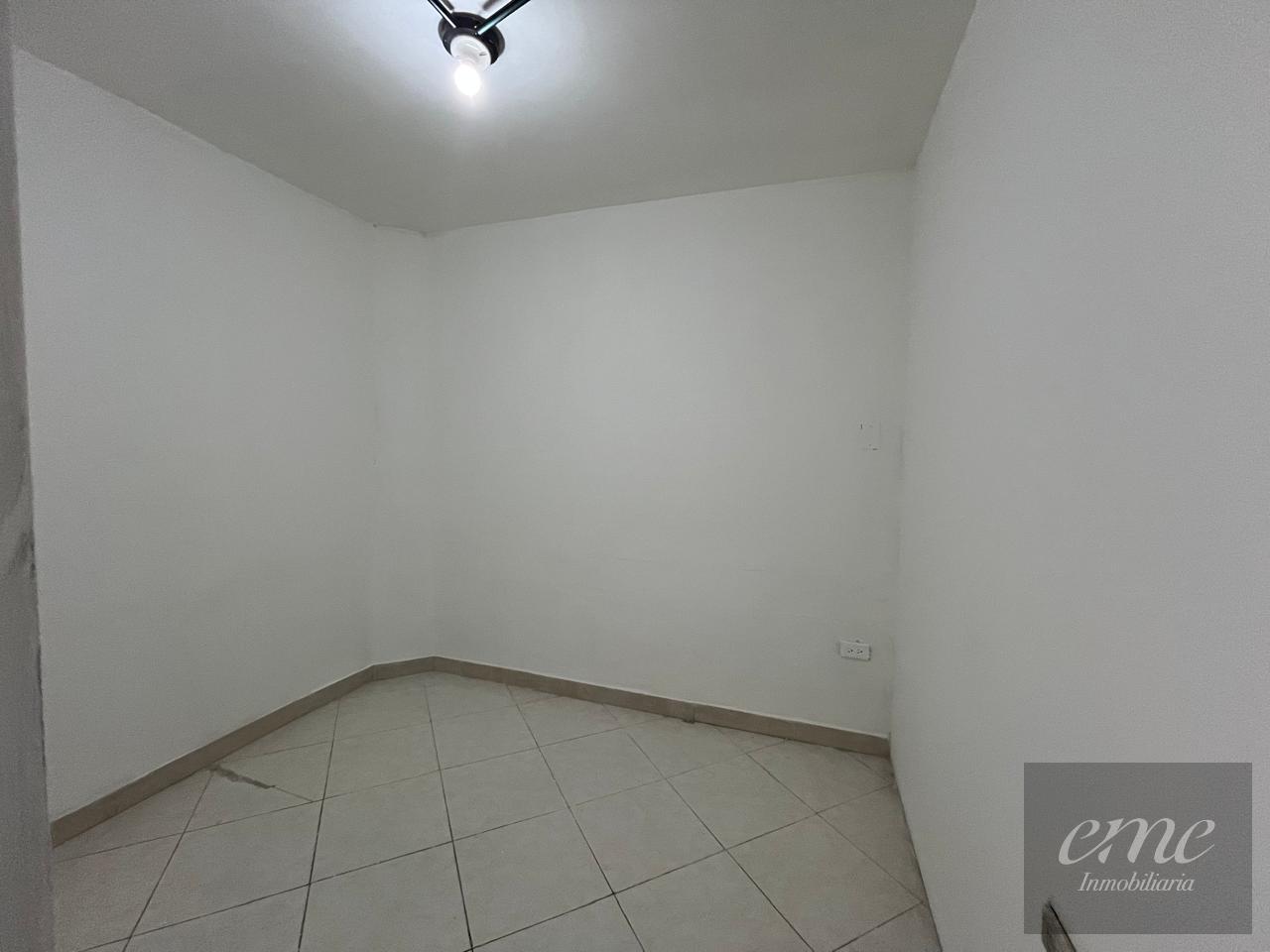 Casa en arriendo en Calasanz, Medellín · foto 9 de 17