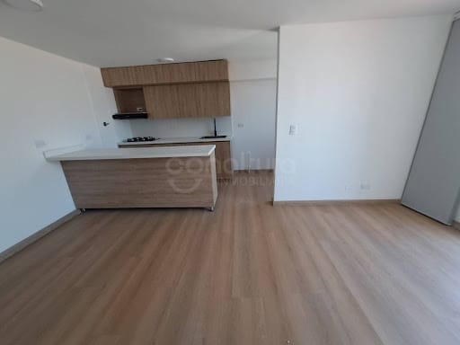 Apartamento de 3 alcobas en arriendo en Bucaros, Bello, 54 m² · foto 4 de 11