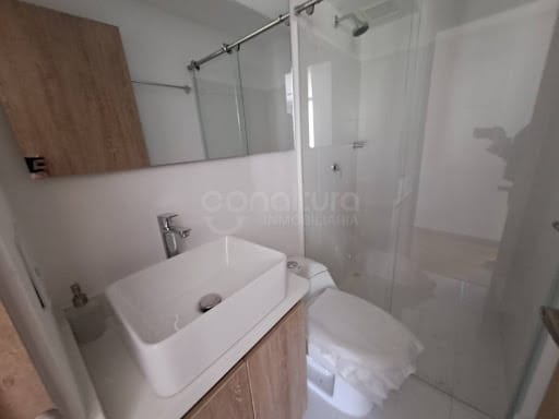 Apartamento de 3 alcobas en arriendo en Bucaros, Bello, 54 m² · foto 7 de 11
