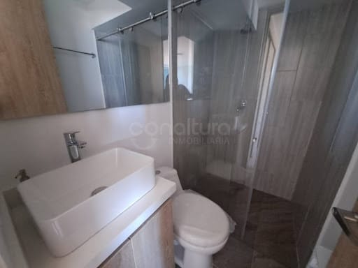 Apartamento de 3 alcobas en arriendo en Bucaros, Bello, 54 m² · foto 10 de 11