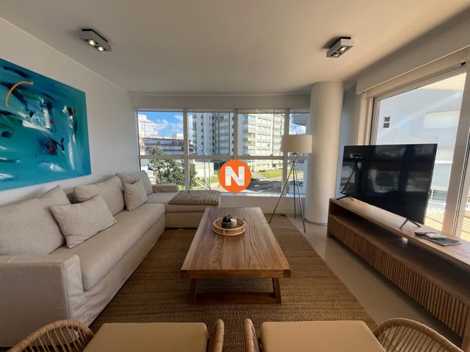 Apartamento en Venta y Alquiler, Mansa, Punta del Este, 2 Dormitorios. · Foto 3