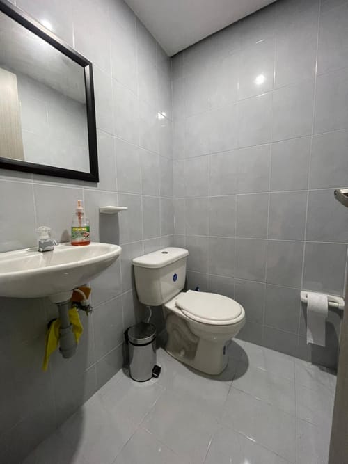 Oficina en arriendo en Patio Bonito, Medellín, 40 m² · foto 5 de 6