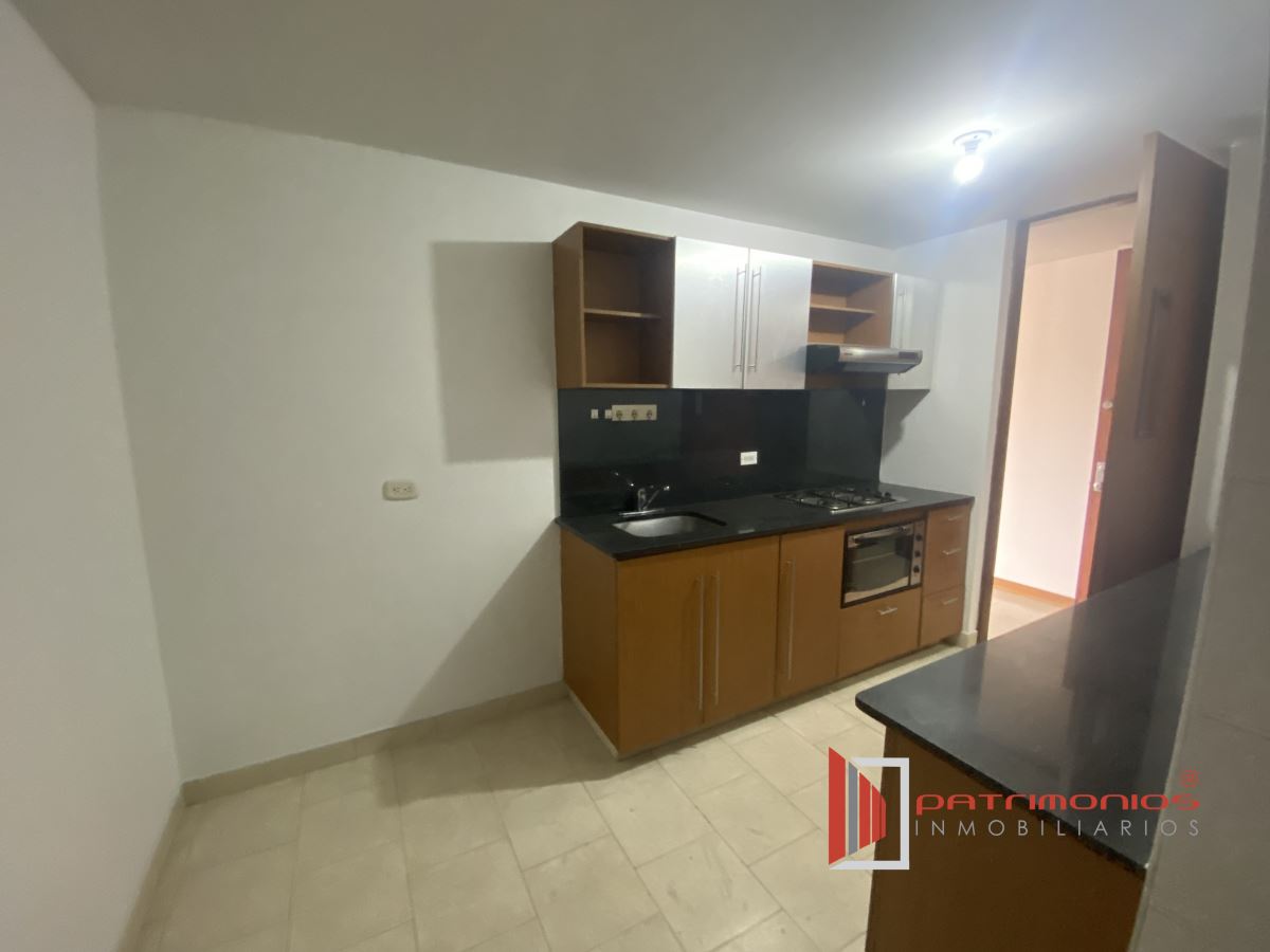 Apartamento en venta en Lagos De Cordoba, Bogotá · foto 12 de 23