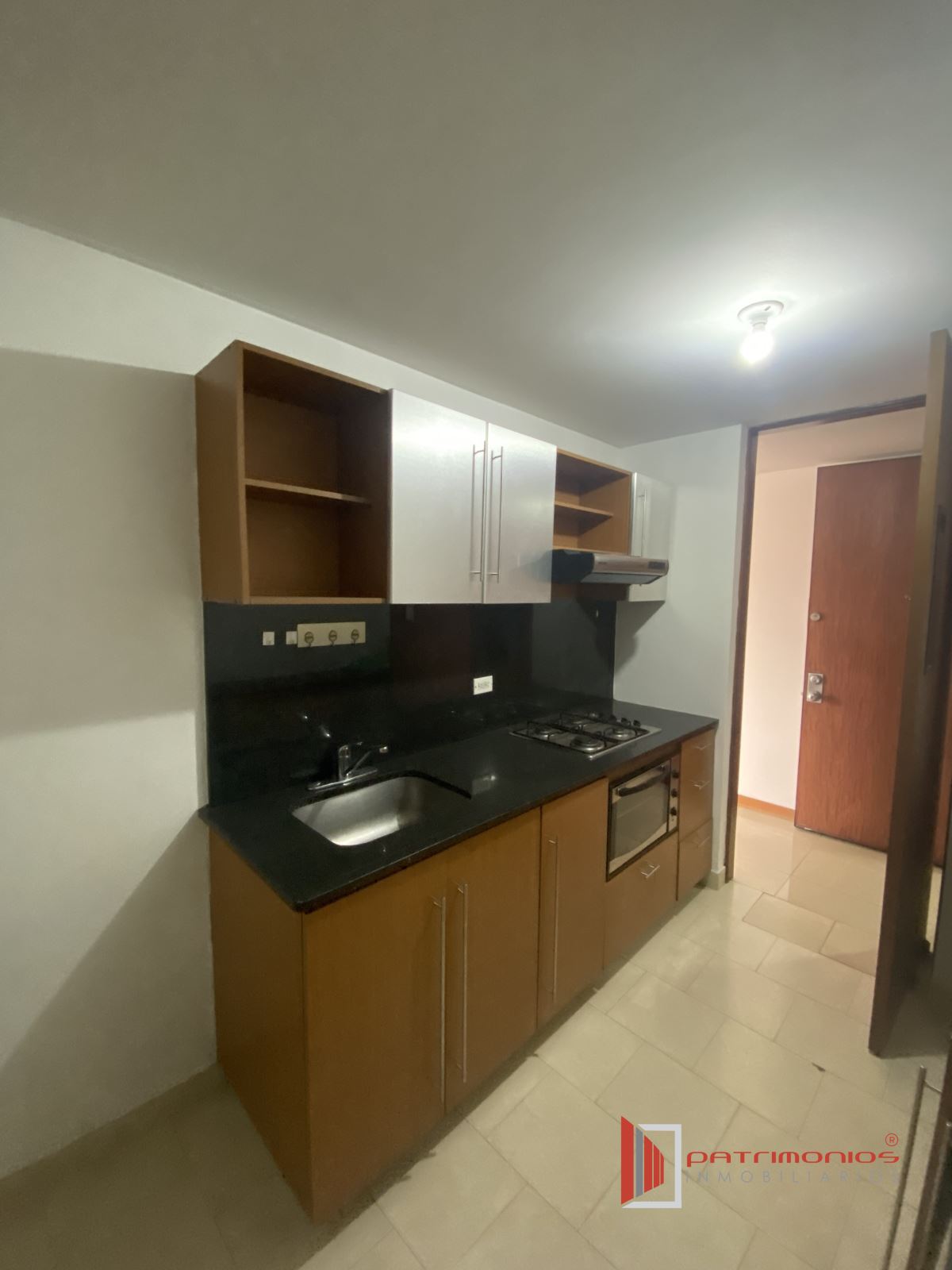 Apartamento en venta en Lagos De Cordoba, Bogotá · foto 14 de 23