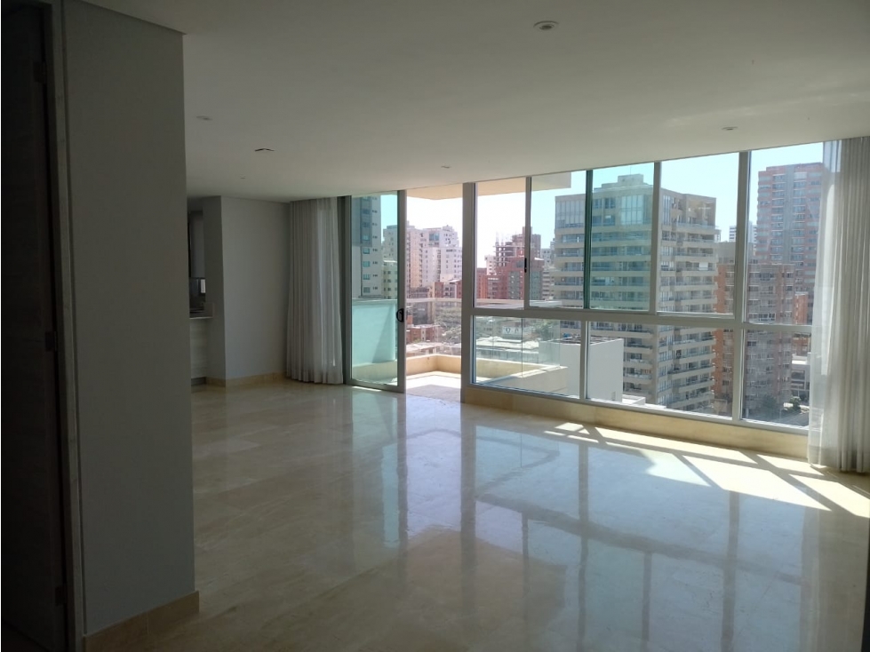 Apartamento en arriendo en Riomar, Barranquilla · foto 2 de 9