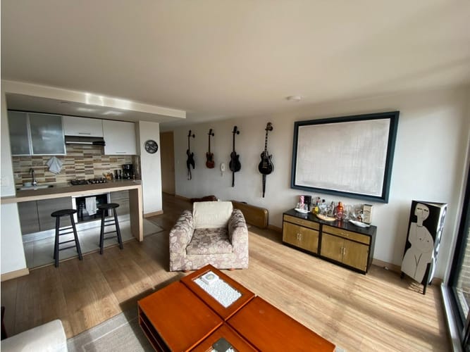 Apartamento de 2 alcobas en venta en Cedritos, Bogotá, 79 m² · foto 4 de 17