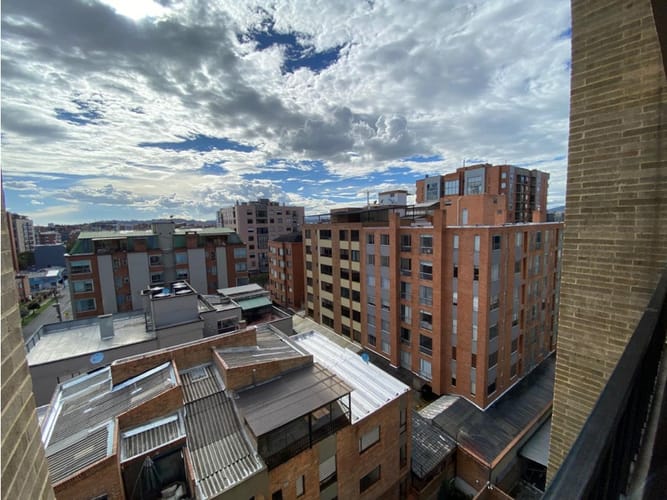 Apartamento de 2 alcobas en venta en Cedritos, Bogotá, 79 m² · foto 7 de 17