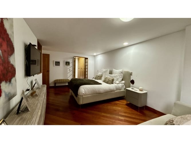 Apartamento de 3 alcobas en venta en Santa Barbara, Bogotá, 160 m² · foto 8 de 17