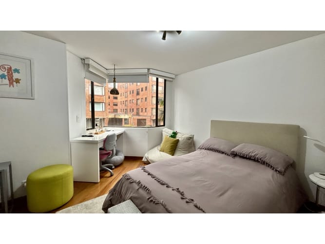 Apartamento de 3 alcobas en venta en Santa Barbara, Bogotá, 160 m² · foto 11 de 17