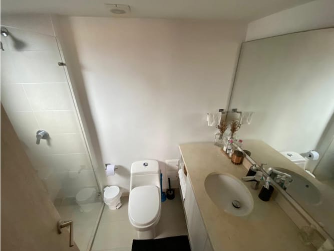 Apartamento de 2 alcobas en venta en Cedritos, Bogotá, 79 m² · foto 13 de 17