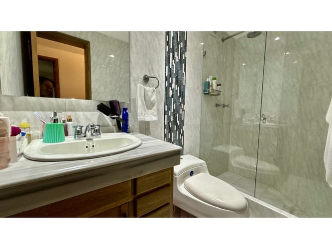 Apartamento de 3 alcobas en venta en Santa Barbara, Bogotá, 160 m² · foto 13 de 17