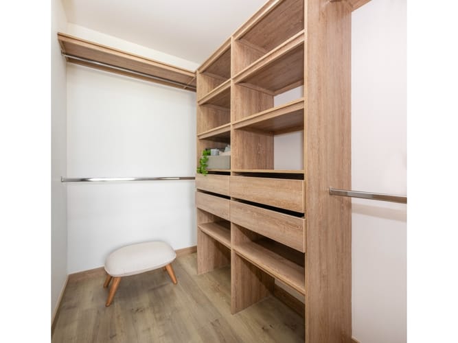 Apartamento de 1 alcoba en venta en El Poblado, Medellín, 56 m² · foto 14 de 24
