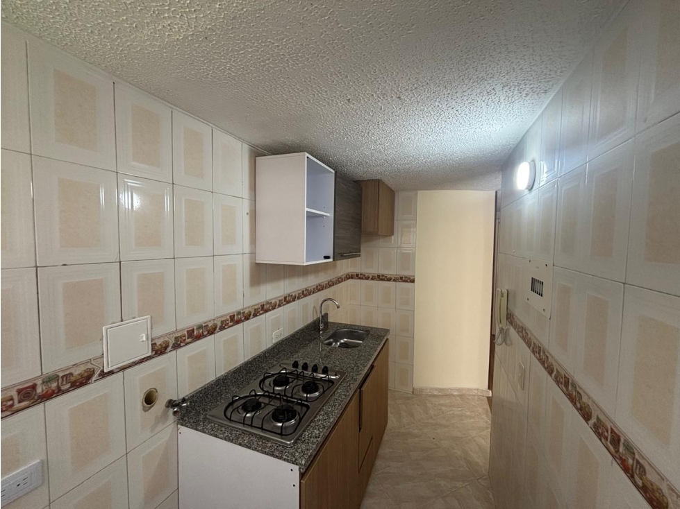 Apartamento en venta en Pinos De Lombardia, Bogotá · foto 7 de 16
