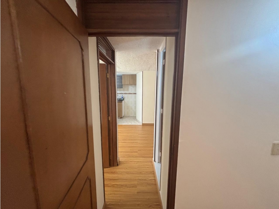 Apartamento en venta en Pinos De Lombardia, Bogotá · foto 10 de 16
