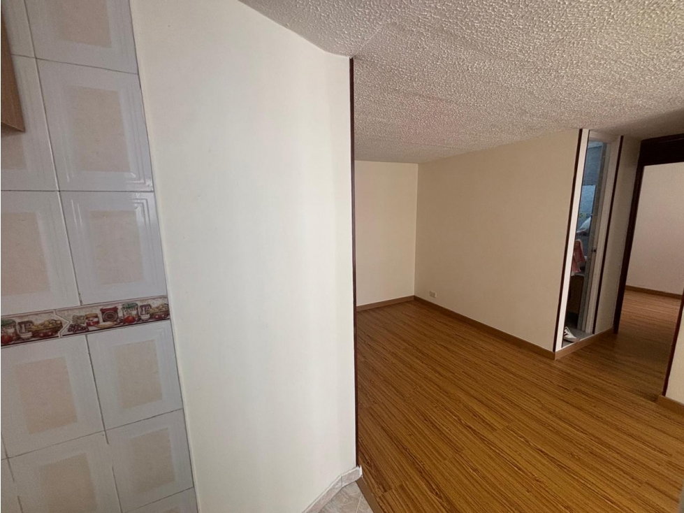 Apartamento en venta en Pinos De Lombardia, Bogotá · foto 13 de 16