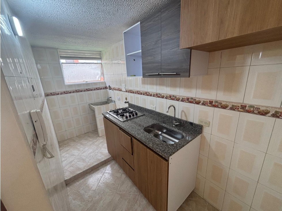 Apartamento en venta en Pinos De Lombardia, Bogotá · foto 15 de 16