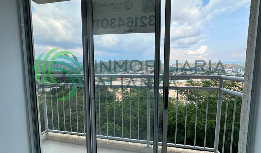 Apartamento de 3 alcobas en arriendo en Altos Del San Antonio Del Carrizal, Girón, 54 m² · foto 6 de 16