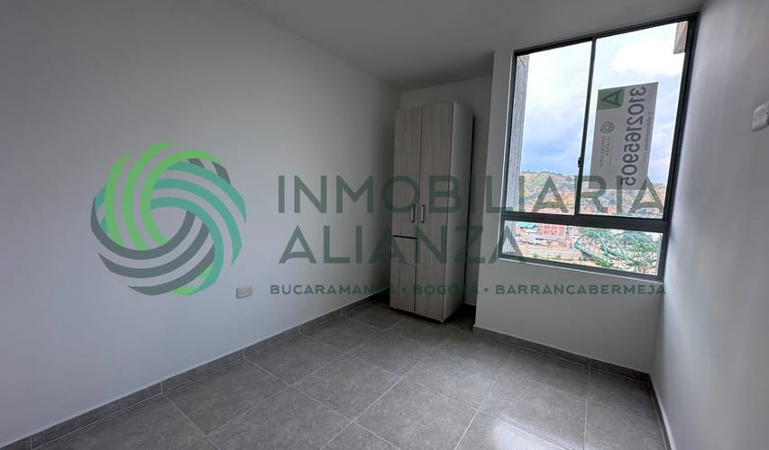Apartamento de 3 alcobas en arriendo en Altos Del San Antonio Del Carrizal, Girón, 54 m² · foto 8 de 16