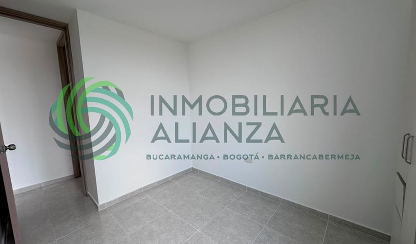 Apartamento de 3 alcobas en arriendo en Altos Del San Antonio Del Carrizal, Girón, 54 m² · foto 9 de 16