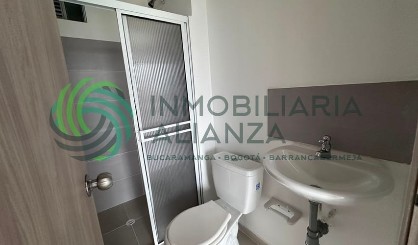 Apartamento de 3 alcobas en arriendo en Altos Del San Antonio Del Carrizal, Girón, 54 m² · foto 13 de 16