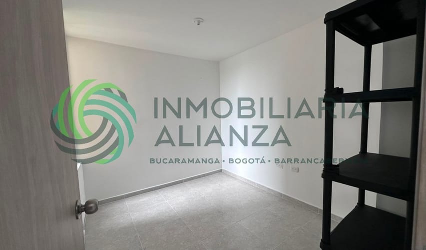 Apartamento de 3 alcobas en arriendo en Altos Del San Antonio Del Carrizal, Girón, 54 m² · foto 14 de 16