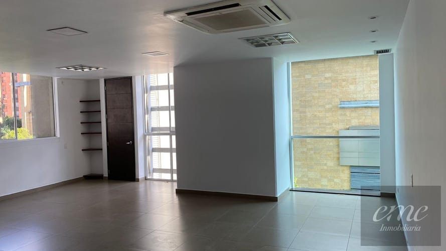 Oficina en arriendo en Los Balsos, Medellín, 54 m² · foto 8 de 10