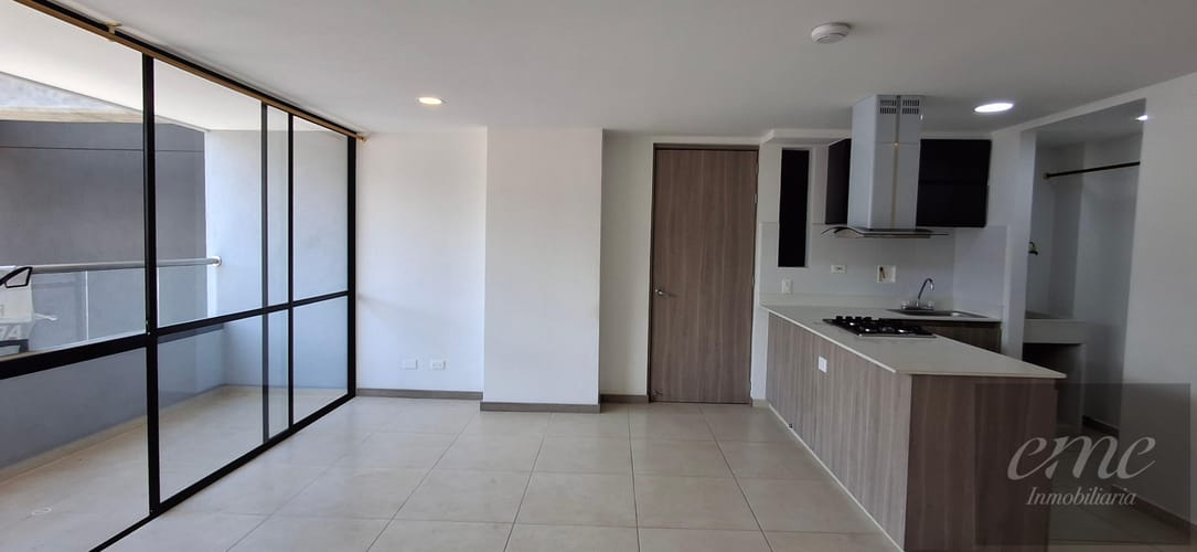 Apartamento de 3 alcobas en venta en Central, Bello, 68 m² · foto 5 de 11