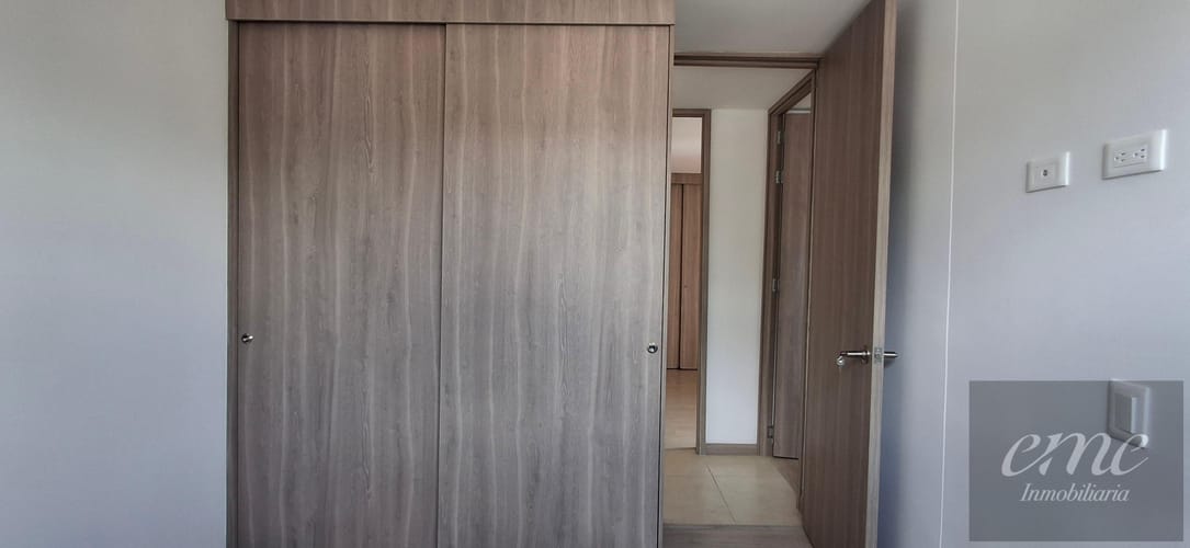 Apartamento de 3 alcobas en venta en Central, Bello, 68 m² · foto 7 de 11