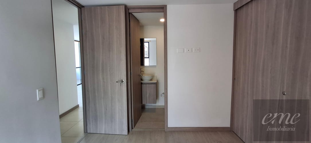 Apartamento de 3 alcobas en venta en Central, Bello, 68 m² · foto 11 de 11