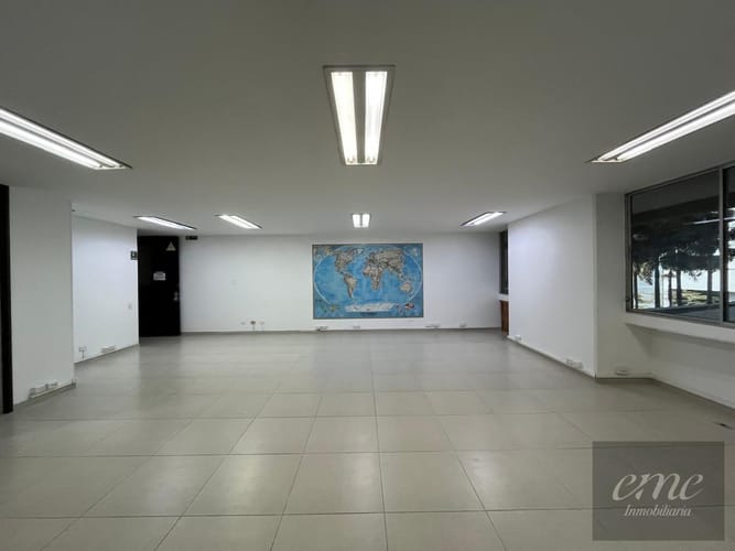 Oficina en arriendo en Los Balsos, Medellín, 93 m² · foto 5 de 5