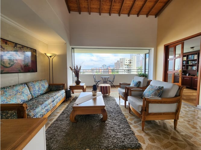 Apartamento de 3 alcobas en venta en San Lucas, Medellín, 190 m² · foto 4 de 24