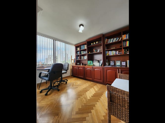 Apartamento de 3 alcobas en venta en San Lucas, Medellín, 190 m² · foto 7 de 24