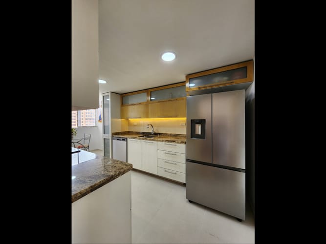 Apartamento de 3 alcobas en venta en San Lucas, Medellín, 190 m² · foto 17 de 24