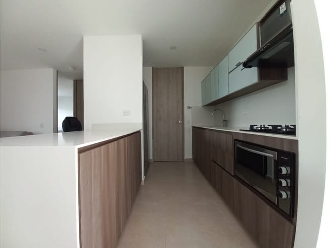 Apartaestudio en venta en El Poblado, Envigado, 60 m² · foto 3 de 24