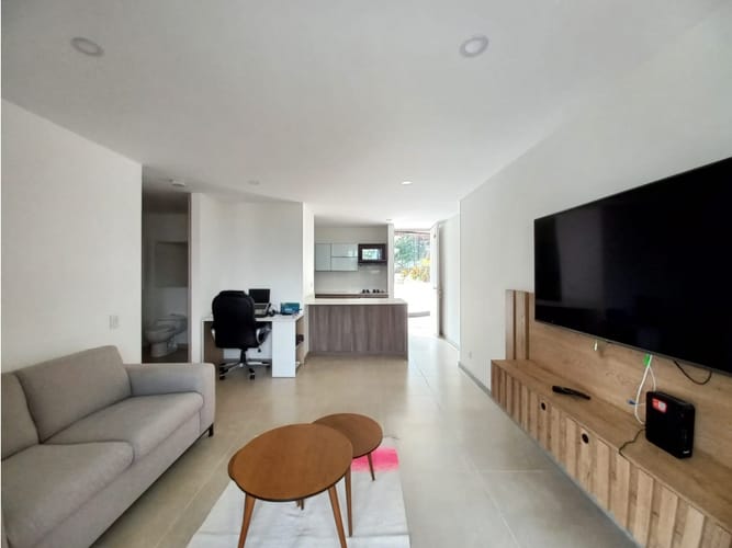 Apartaestudio en venta en El Poblado, Envigado, 60 m² · foto 7 de 24