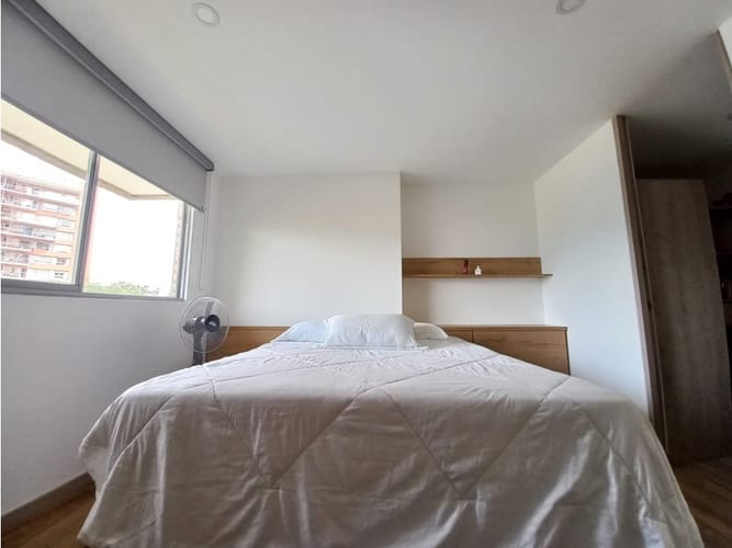 Apartaestudio en venta en El Poblado, Envigado, 60 m² · foto 13 de 24