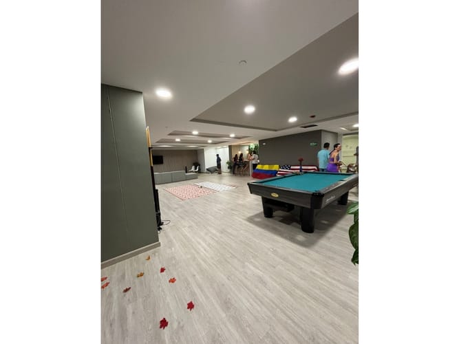 Apartaestudio en venta en El Poblado, Envigado, 60 m² · foto 23 de 24