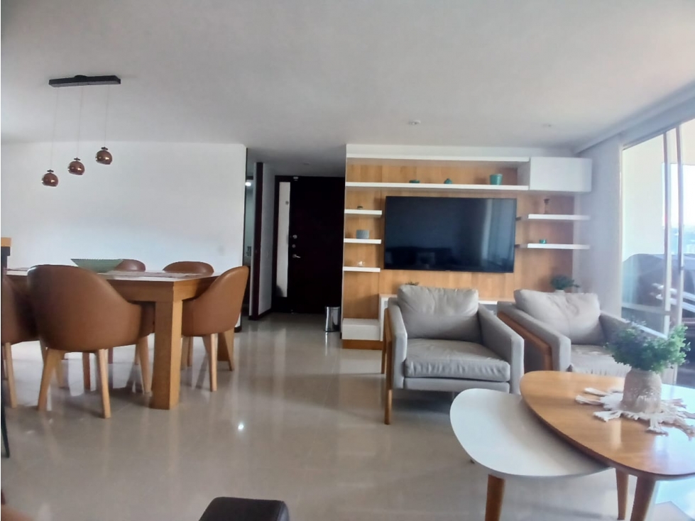 Apartamento de 4 alcobas en arriendo en Los Balsos, Medellín, 118 m² · foto 2 de 22