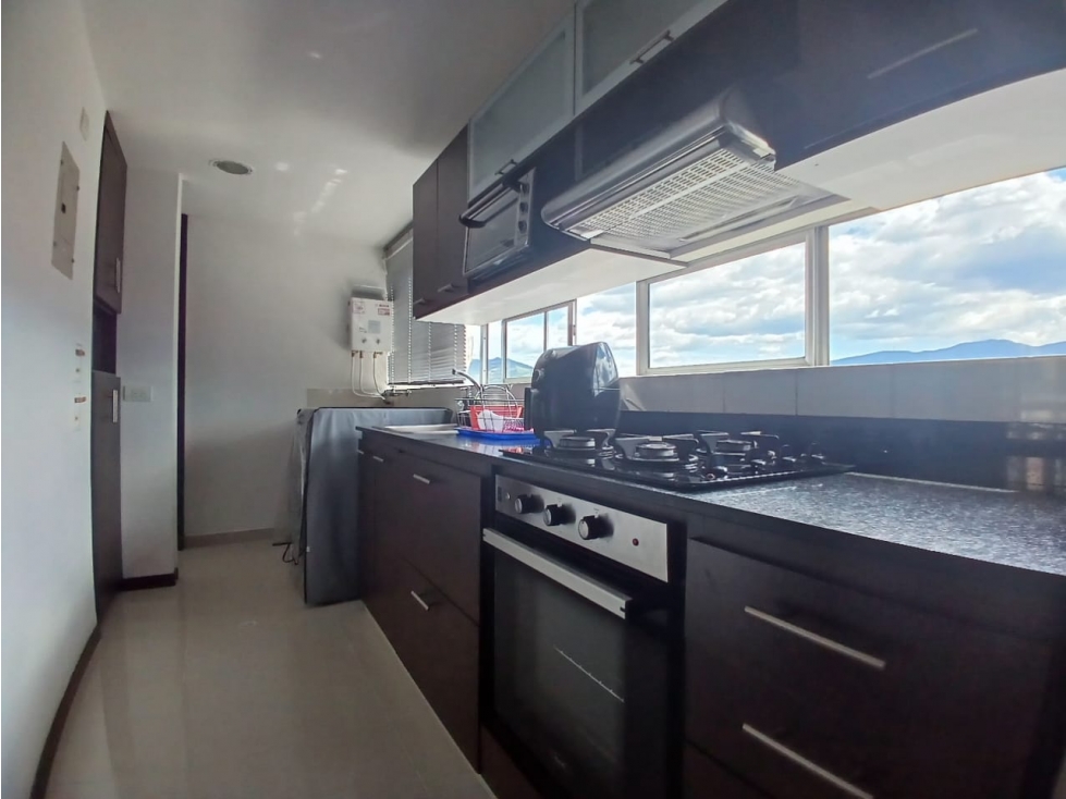Apartamento de 4 alcobas en arriendo en Los Balsos, Medellín, 118 m² · foto 7 de 22