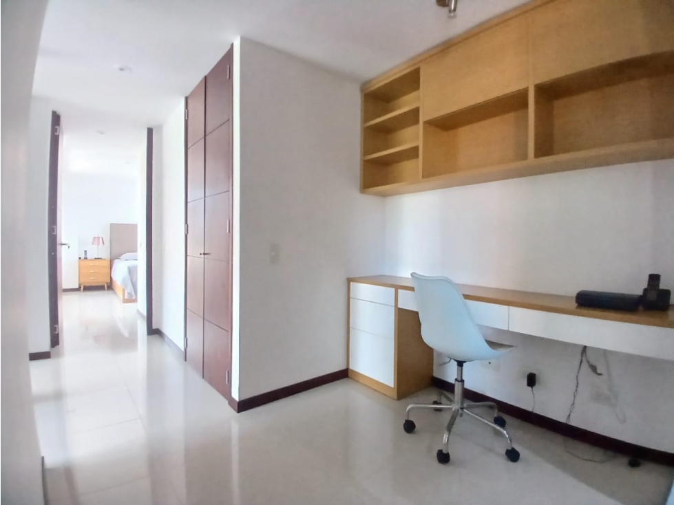 Apartamento de 4 alcobas en arriendo en Los Balsos, Medellín, 118 m² · foto 12 de 22