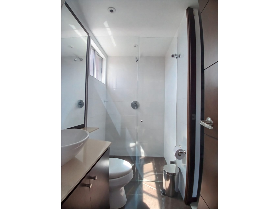 Apartamento de 4 alcobas en arriendo en Los Balsos, Medellín, 118 m² · foto 15 de 22