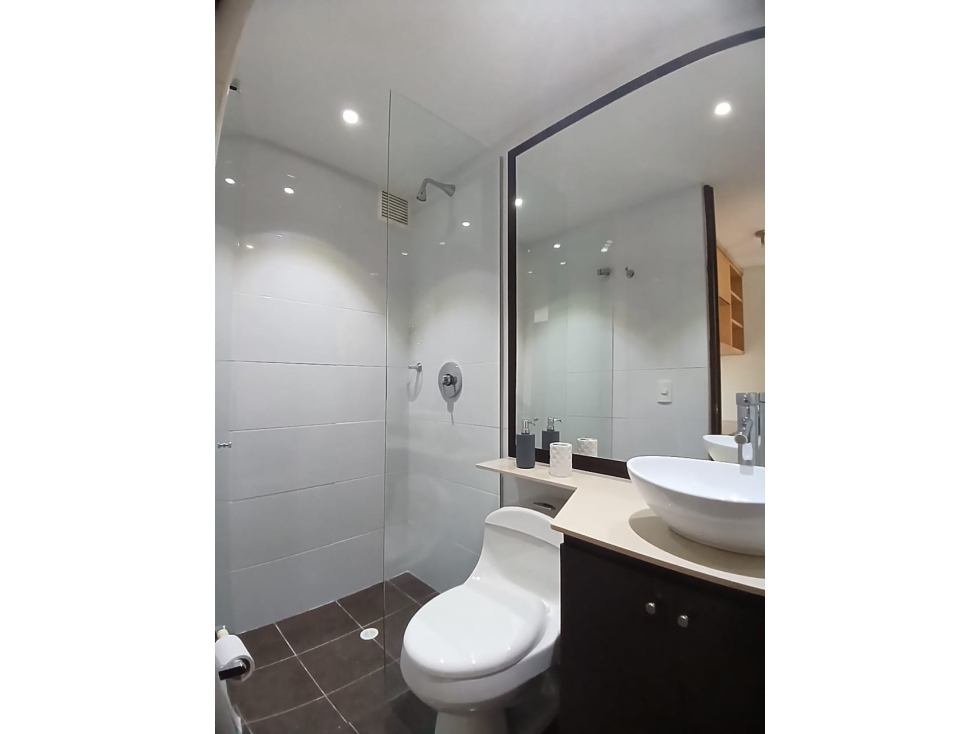 Apartamento de 4 alcobas en arriendo en Los Balsos, Medellín, 118 m² · foto 22 de 22