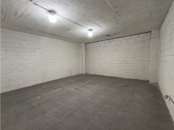 Bodega en venta en Tenche, Medellín, 865 m² · foto 13 de 14