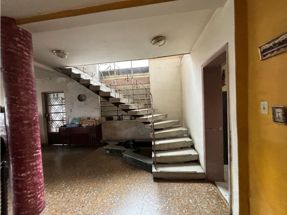 Casa en venta en Barrios Unidos, Bogotá · foto 2 de 14