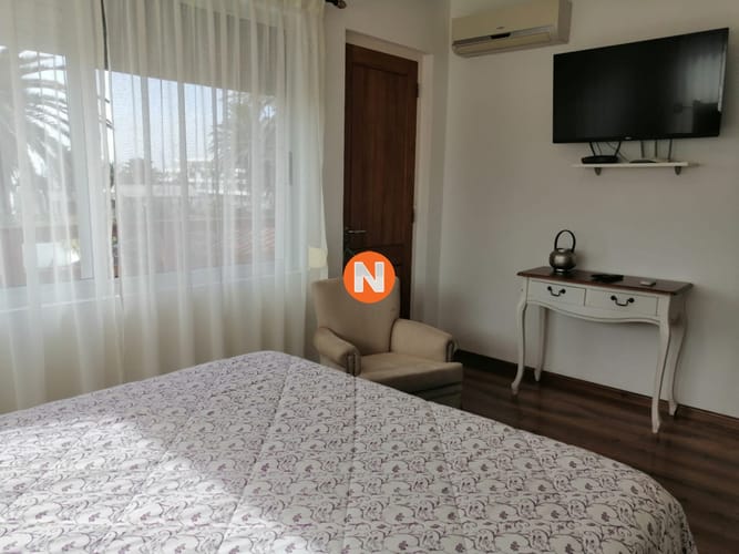 Casa en Peninsula, Punta del Este, 6 Dormitorios. · Foto 6